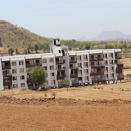 Strawberry Hills Saputara Hotel Exterior photo